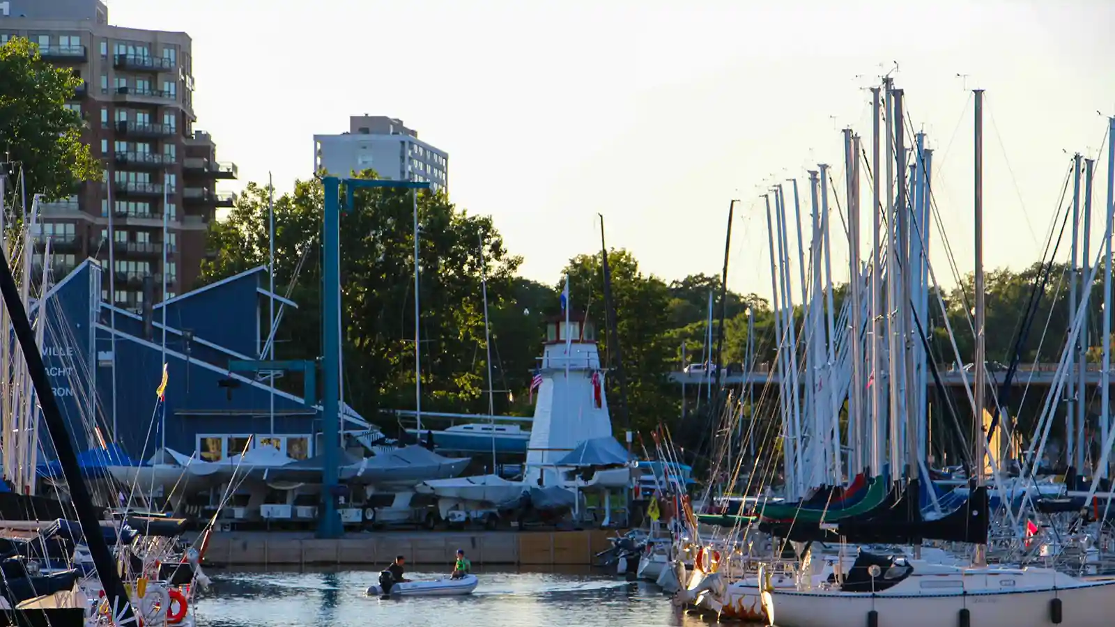 Commercial Roofing in Oakville